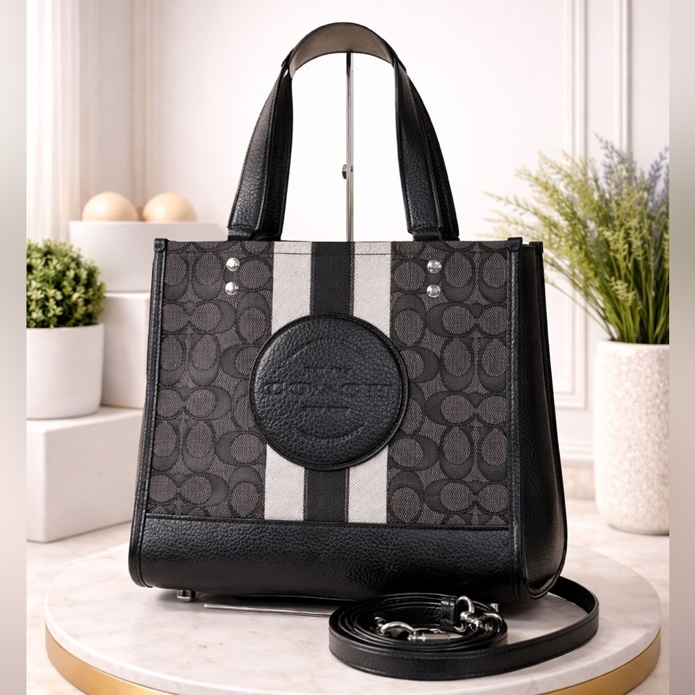 Coach Dempsey 22 Jacquard Black and Gray Signature Tote Hand Crossbody‎ Bag